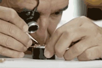 欧米茄名表天津官售后维修店
